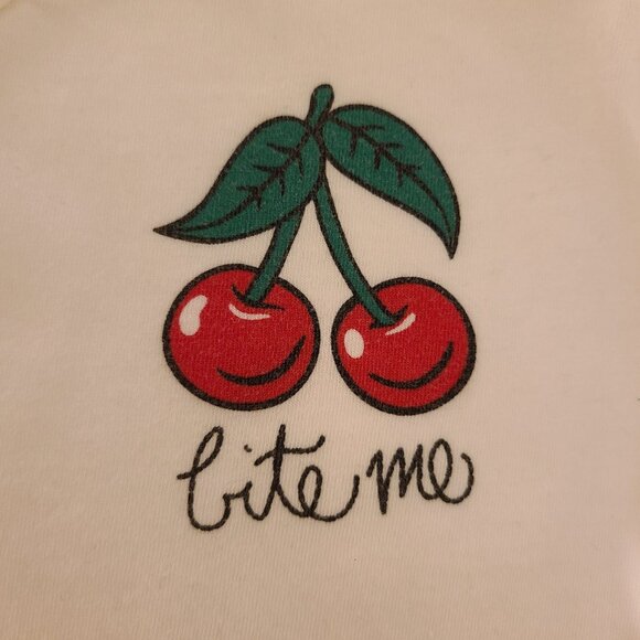Torrid Bite Me T Shirt - 1 14/16 - Picture 3 of 5